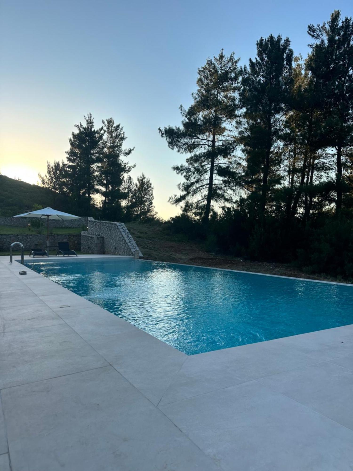 Alti Parnassos Residences アンフィクリア エクステリア 写真